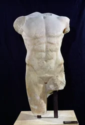 Torso maschile da Mileto, ca. 480 a.C.